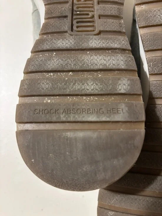 Munro Sutton Suede Lace-Up Sneakers Gray Size 11 Medium Width Side Zipper Office - Picture 6 of 10